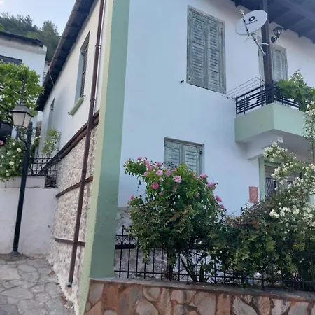Traditional House In Panagia Village Holiday home *