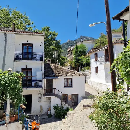 Nyaraló Traditional House In Panagia Village